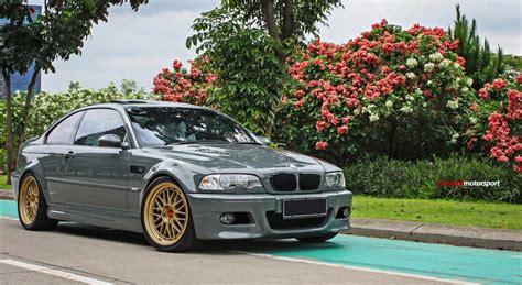 Klassiker Grauer BMW E46 M3 Auf Goldenen BBS LM Felgen