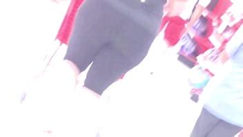 WHITE MILF SPANDEX BOOTY CANDID XNXX