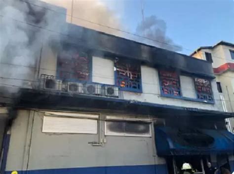 Unidades de Bomberos sofocan incendio en fábrica de San Carlos