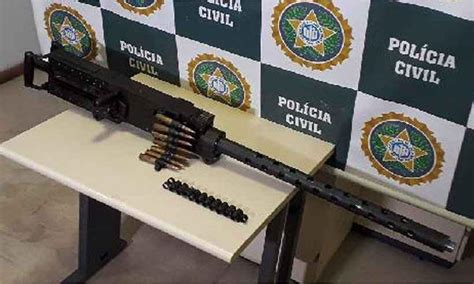 Polícia do Rio apreende metralhadora 50 maior arma já confiscada no