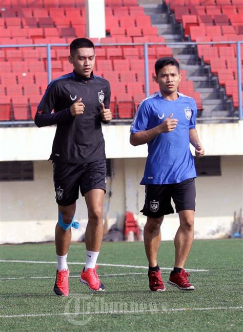 Gelandang PSIS Semarang Septian David Maulana Lakukan Latihan Foto 10