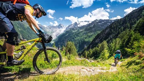 Weißer Riese In 6 Etappen rund um den Mont Blanc BIKE