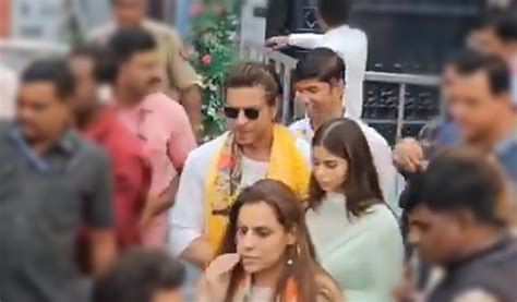 Shah Rukh Khan Suhana Pray At Shirdi Saibaba Temple Nation