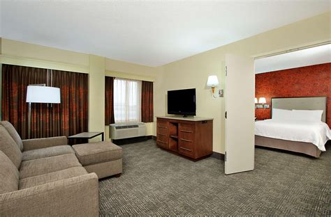 HAMPTON INN & SUITES COLUMBUS - DOWNTOWN COLUMBUS | LOW RATES, NO
