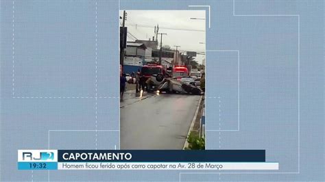 Homem fica ferido após carro capotar na Avenida 28 de Março em Campos