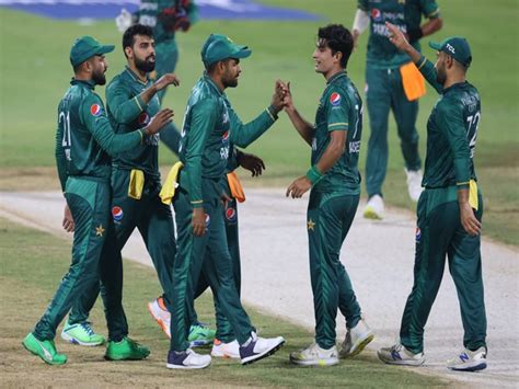 Asia Cup Pakistan Crush Hong Kong By Runs To Face India In