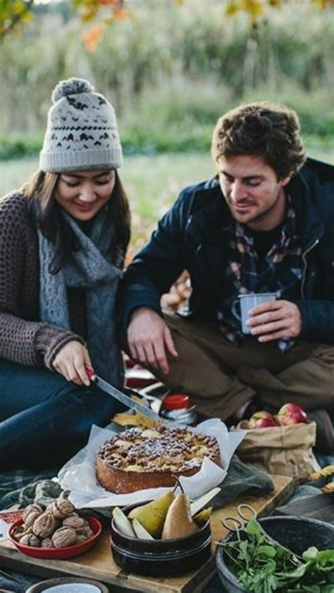 Pin by 𝓑𝓵𝓾𝓮🩵𝓡𝓸𝓼𝓮 II on •° ️ ʅҽƚ'ʂ ɠσ Ριƈɳιƈ ️°• | Fall picnic, Winter ...