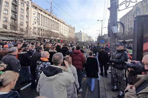 Foto Ogroman Broj Ljudi Na Protestu U Beogradu Zahtevaju Se Novi