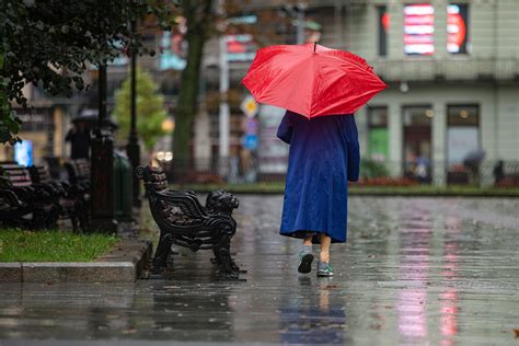 Social Isolation And Loneliness Increase Heart Disease Risk In Senior Women