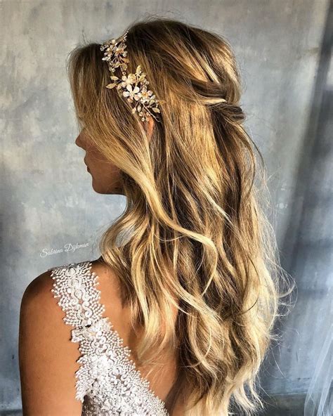 101 Gorgeous Boho Wedding Hairstyles For A Romantic Boho Bride