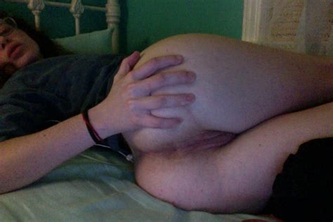 Showing Both Lips Porn Pic