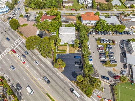 1031 N Miami Beach Blvd North Miami Beach FL 33162 Office For Sale