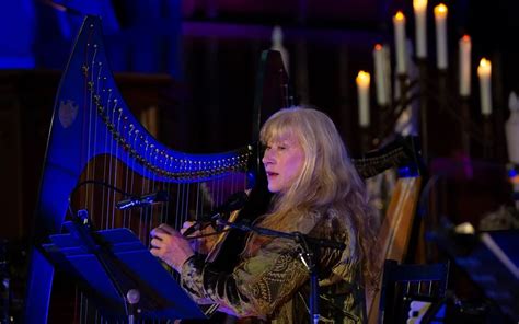 Loreena McKennitt - Under A Winter's Moon Review - Higher Plain Music