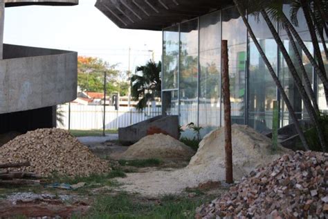 Em obras desde 2017 Teatro de Araraquara tem reinauguração anunciada