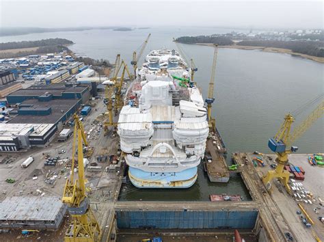 Royal Caribbean S Icon Of The Seas Set For Sea Trials From Meyer Turku