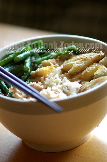 RICE VERMICELLI SOUP WITH FISH