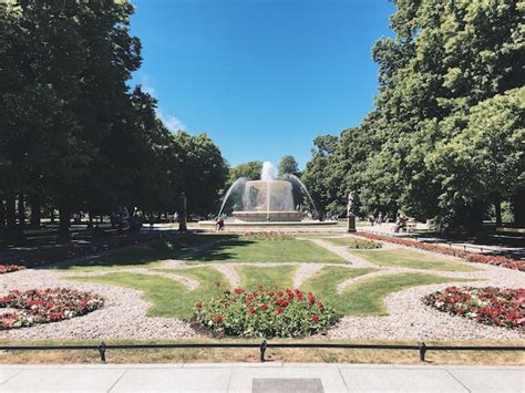 Premium Photo View Of Fountain In Saxon Garden In Warsaw Poland