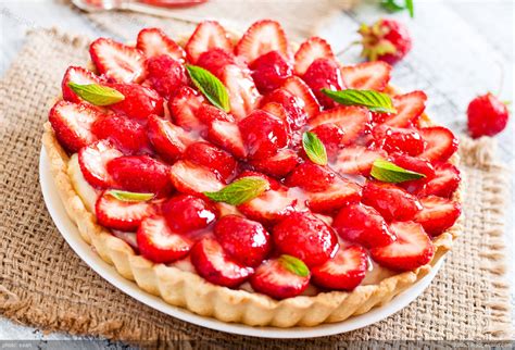 Strawberry And Cream Cheese Tart With Strawberry Jam Glaze Recipe