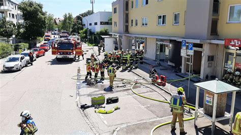 Feuerwehr Stadt Garching Kellerbrand Nach Explosion Vier Stunden