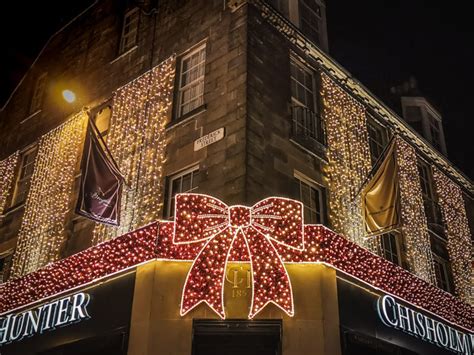 25 Magical Places in Edinburgh to See Christmas Lights and Decor