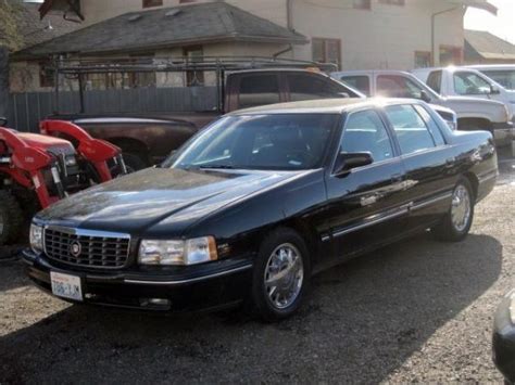 1998 Cadillac DeVille - Information and photos - MOMENTcar