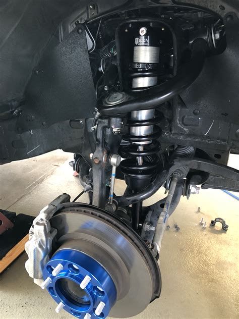 Toyota Pickup Front Suspension