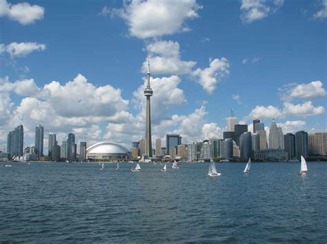 weather toronto sweltering humidity  heat  sunday canada