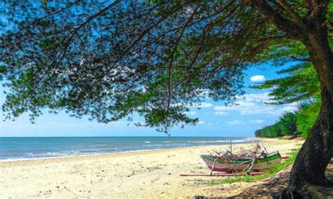 Keindahan Pantai Slopeng Destinasi Wisata Tersembunyi Di Sumenep