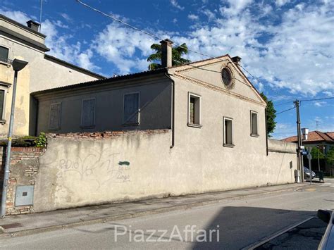 Vendita Terratetto Unifamiliare In Via Fratelli Sanguinazzi 1 Piove Di