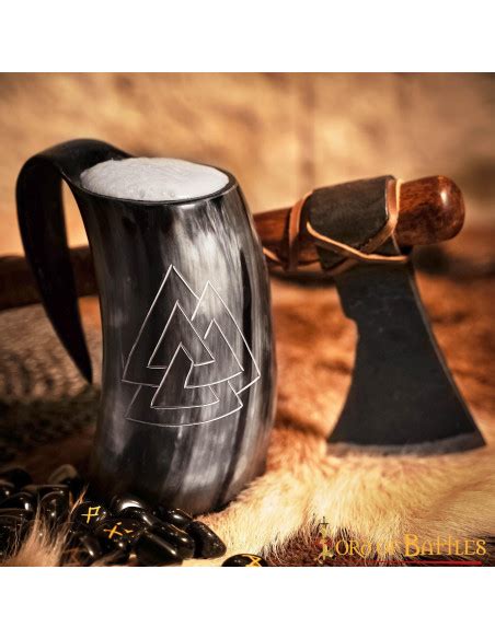 Chope à bière Viking Valknut en corne 600 ml Boutique Épées