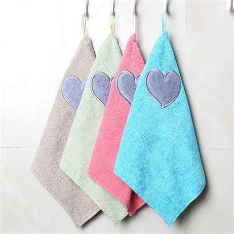 High Quality Thickening Hanging Soft Coral Velvet Heart Cleaning Towel Fleece Absorbent Dish