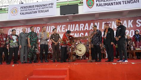 Setda Prov Kalteng Sahli KSDM Suhaemi Buka Kejuaraan Pencak Silat