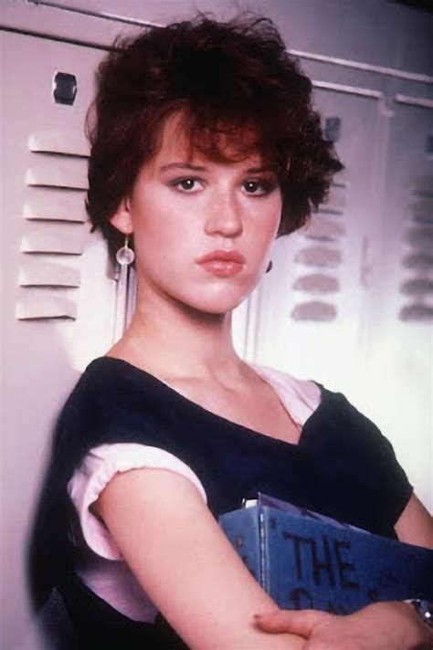 Gorgeous Portrait Photos of American Actress Molly Ringwald in the ...