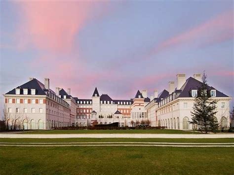 Dream Castle Hotel - Disneyland Paris, - read customer reviews and book the Dream Castle hotel ...