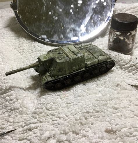 ISU-152 zvezda 1/72 “Moskva” winter camo : modelmakers