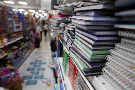 Procon Pr D Dicas Para Economizar Na Compra Do Material Escolar