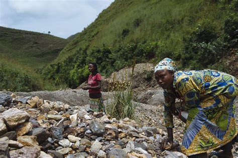 Sharing The Spoils Gender And The Mining Industry Global Witness