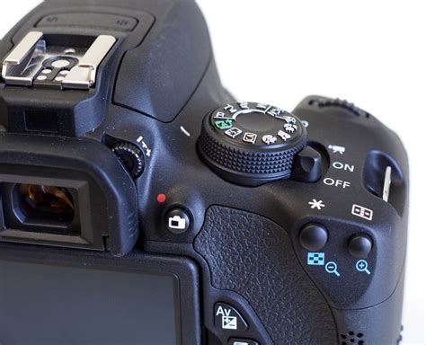 Canon EOS 700D Hands-On Preview | ePHOTOzine