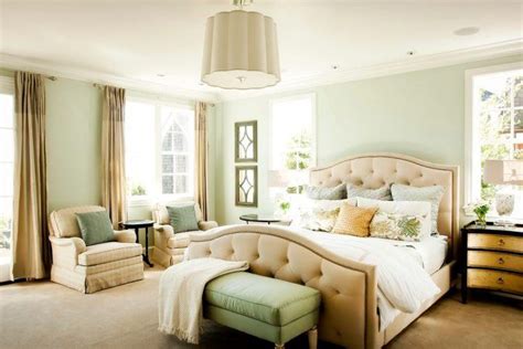 10 Beautiful Master Bedrooms with Green Walls