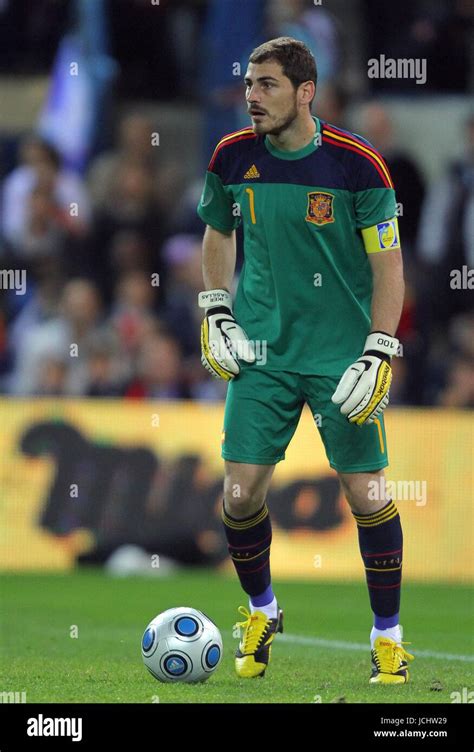 Iker Casillas 2009 Hi Res Stock Photography And Images Alamy