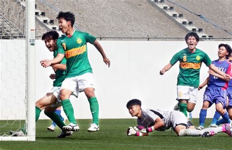 高校サッカー 静岡学園が決勝進出 Fw神田奏真が2得点 Gk中村圭佑主将もビッグセーブ連発静岡県高校総体 スポーツ報知