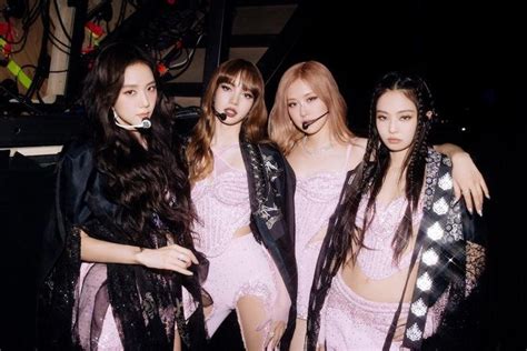 Las 4 Integrantes De BLACKPINK Renuevan Contratos Para Actividades