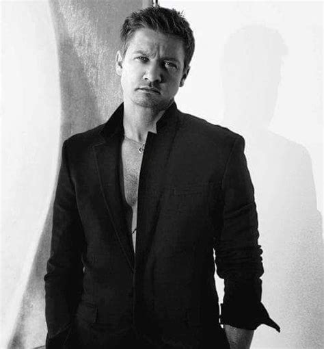 Pin By Daniela Garcia On Jeremy Renner Jeremy Renner Renner Clint