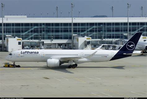 Lufthansa Airbus A D Aivd Photo Airfleets Aviation