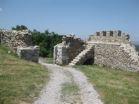 Заповед на кмета за изменение и допълнение на Заповед №585 от 04.05. ...