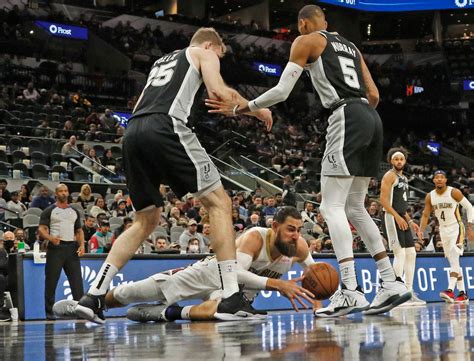 San Antonio Derrota A Los Pelicans Al Ritmo De Jakob Poeltl