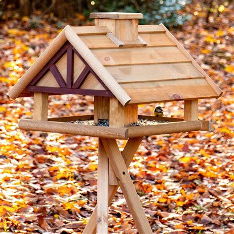 Voss Garden Levar Hochwertiges Vogelhaus Mit Kreuzstandfu Natur