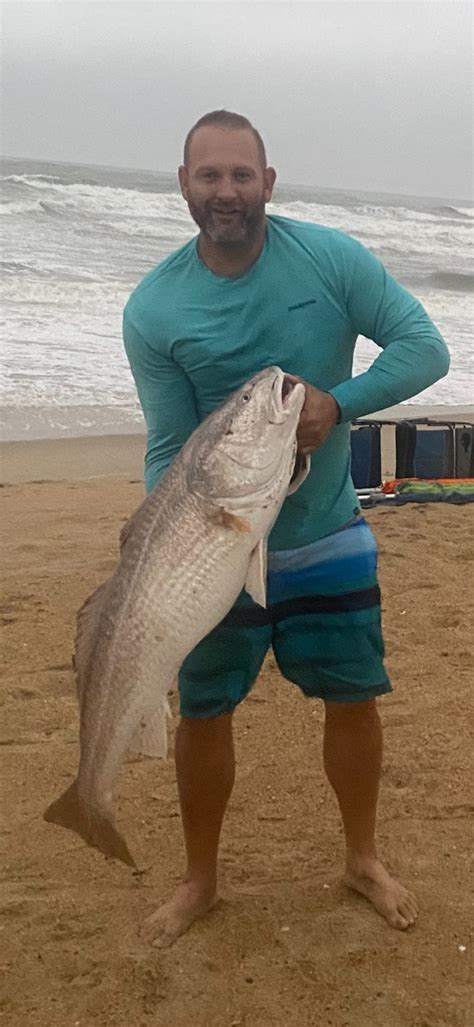 Big Red Drum Along Duck Obx Beach 101121 Bobs Bait And Tackle