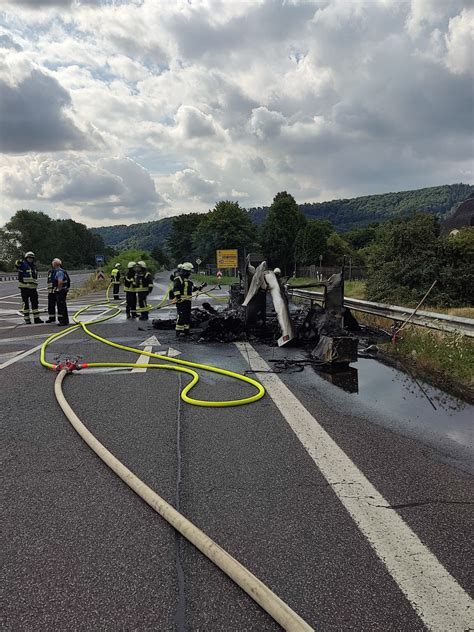 15 07 2022 B2 Wohnwagenbrand Freiwillige Feuerwehr Brohl Rhein