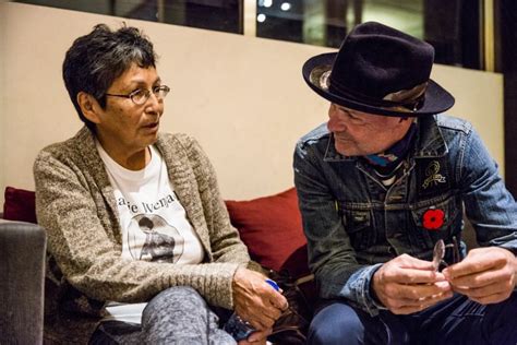 Victoria Royals to pay tribute to Chanie Wenjack and Gord Downie | CBC News